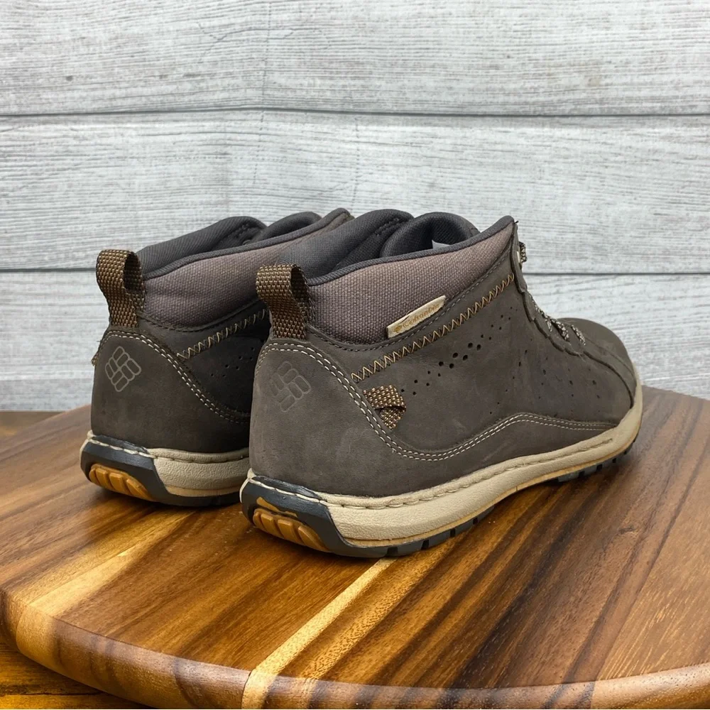 Columbia Three Passes Chukka Boot Dark Brown Leather YM5290-059 Men’s Size 9
